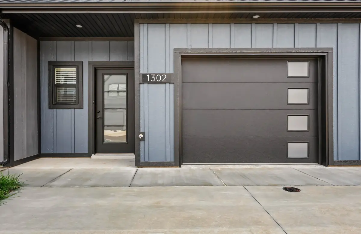 1302 Jonathan Wade Circle, Clarksville, TN 37043