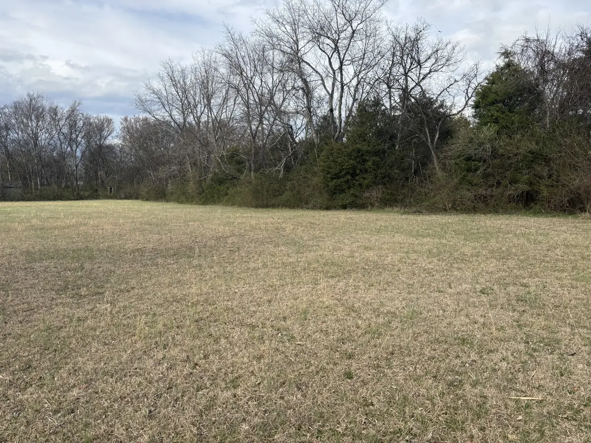 111 Eatherly Dr, Lebanon, TN 37087