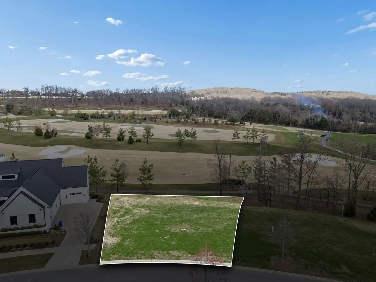 7085 Lanceleaf Dr, College Grove, TN 37046