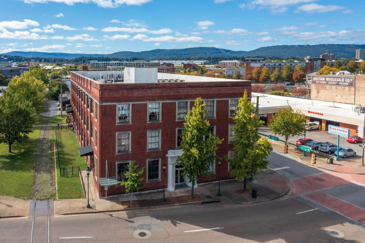 1301 Market Street #301, Chattanooga, TN 37402