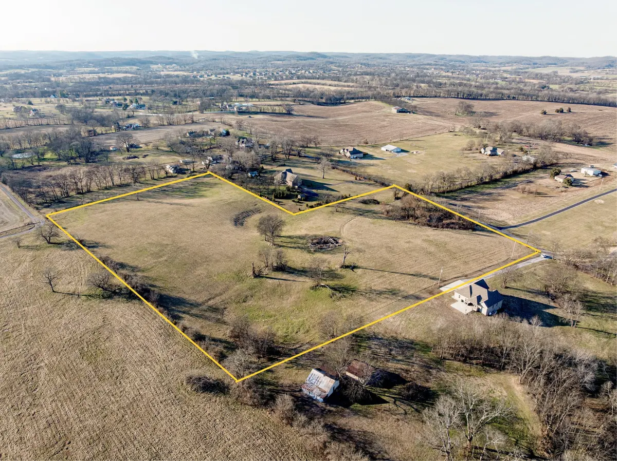 508 Branham Mill Rd, Gallatin, TN 37066