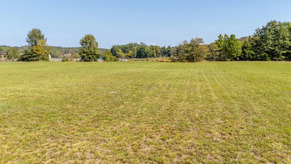 0 DANCING EAGLE LN, Clifton, TN 38425