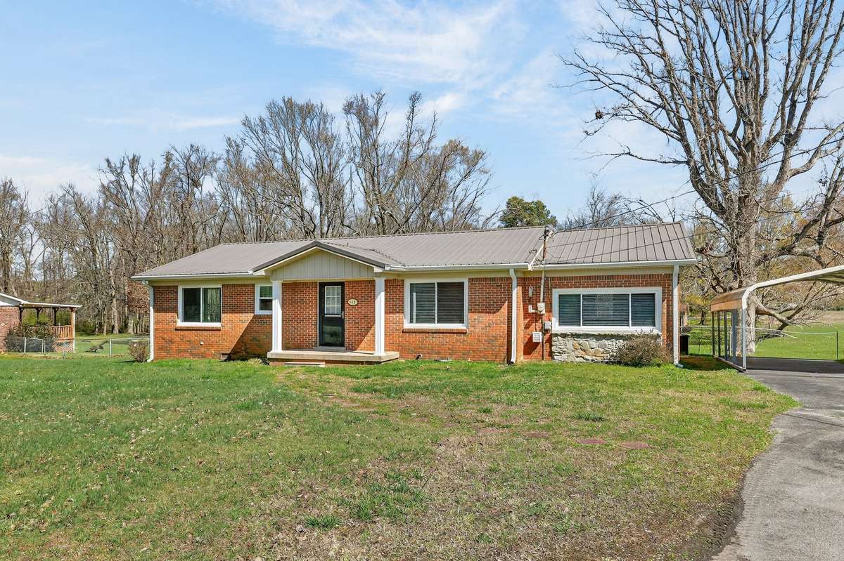 140 Simmons Cir, Fayetteville, TN 37334