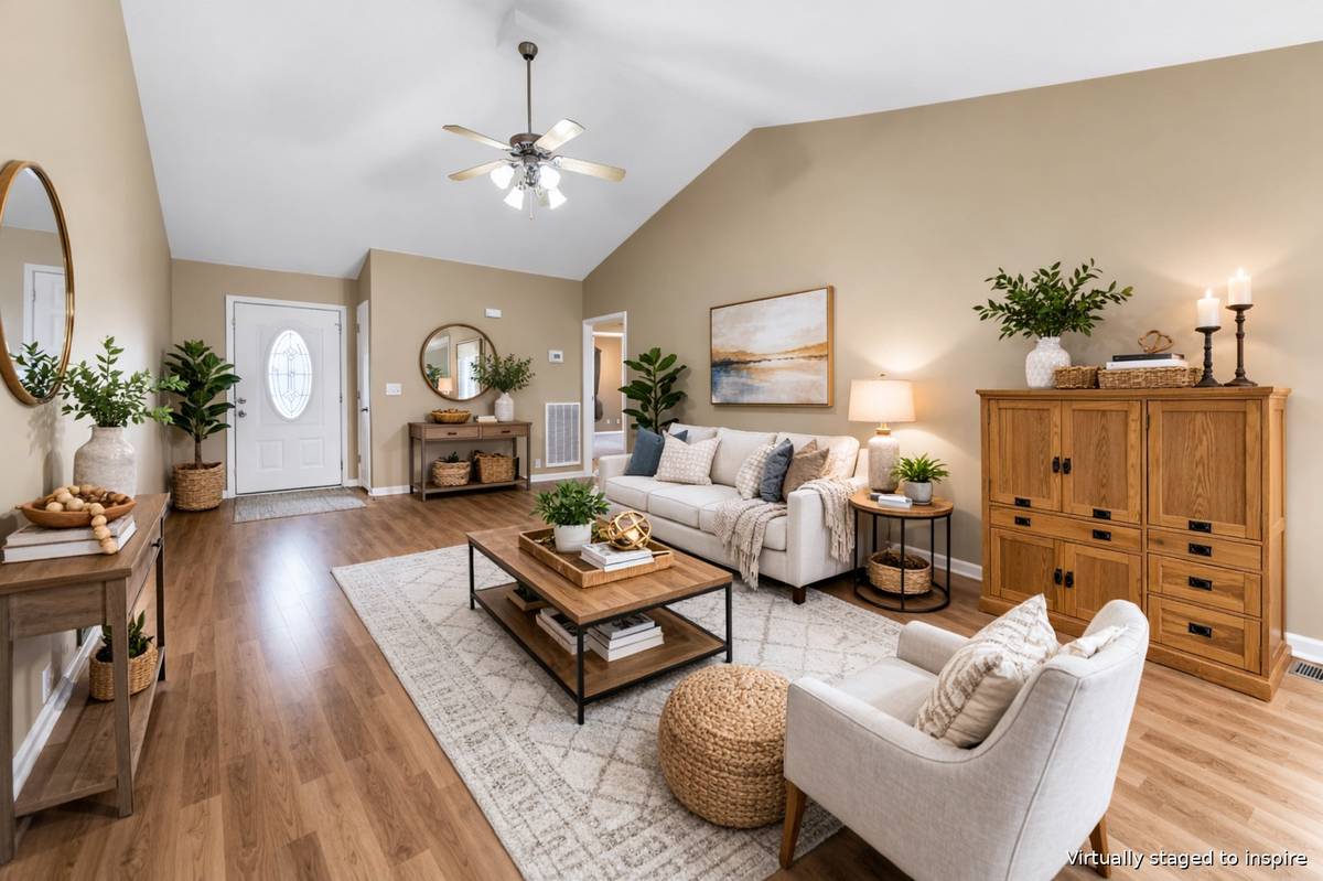 3700 Wheatfield Ln, Clarksville, TN 37040