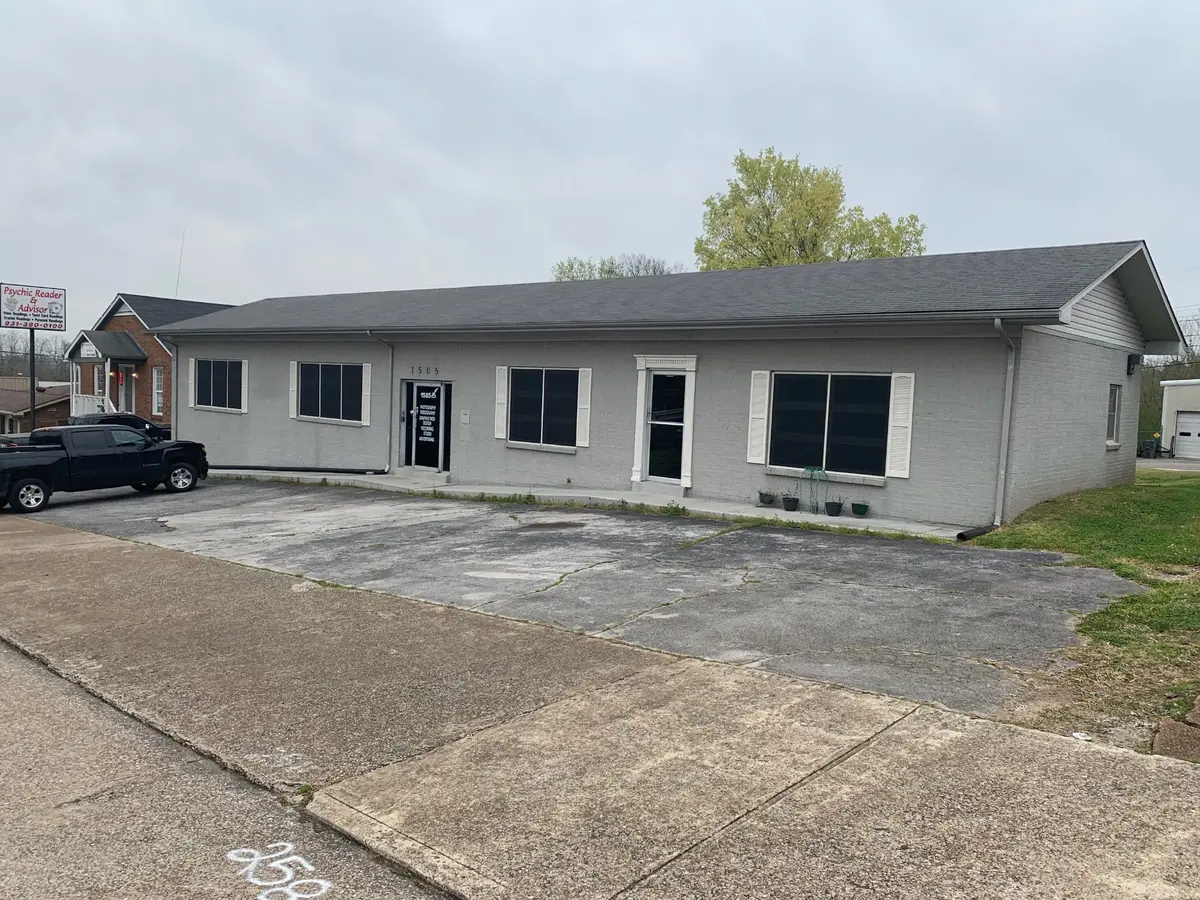 1505 Carmack Blvd, Columbia, TN 38401