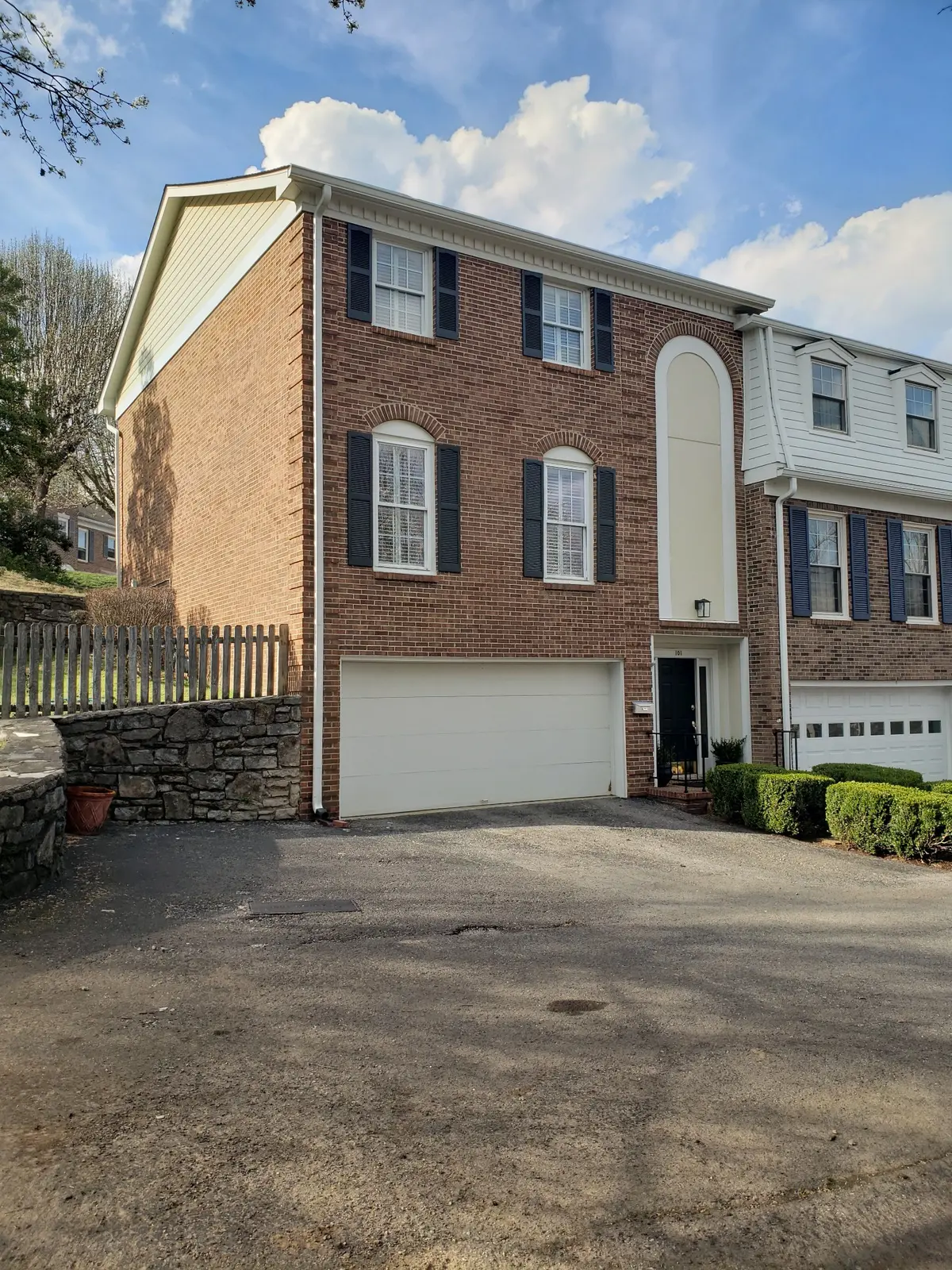 101 Jefferson Sq, Nashville, TN 37215