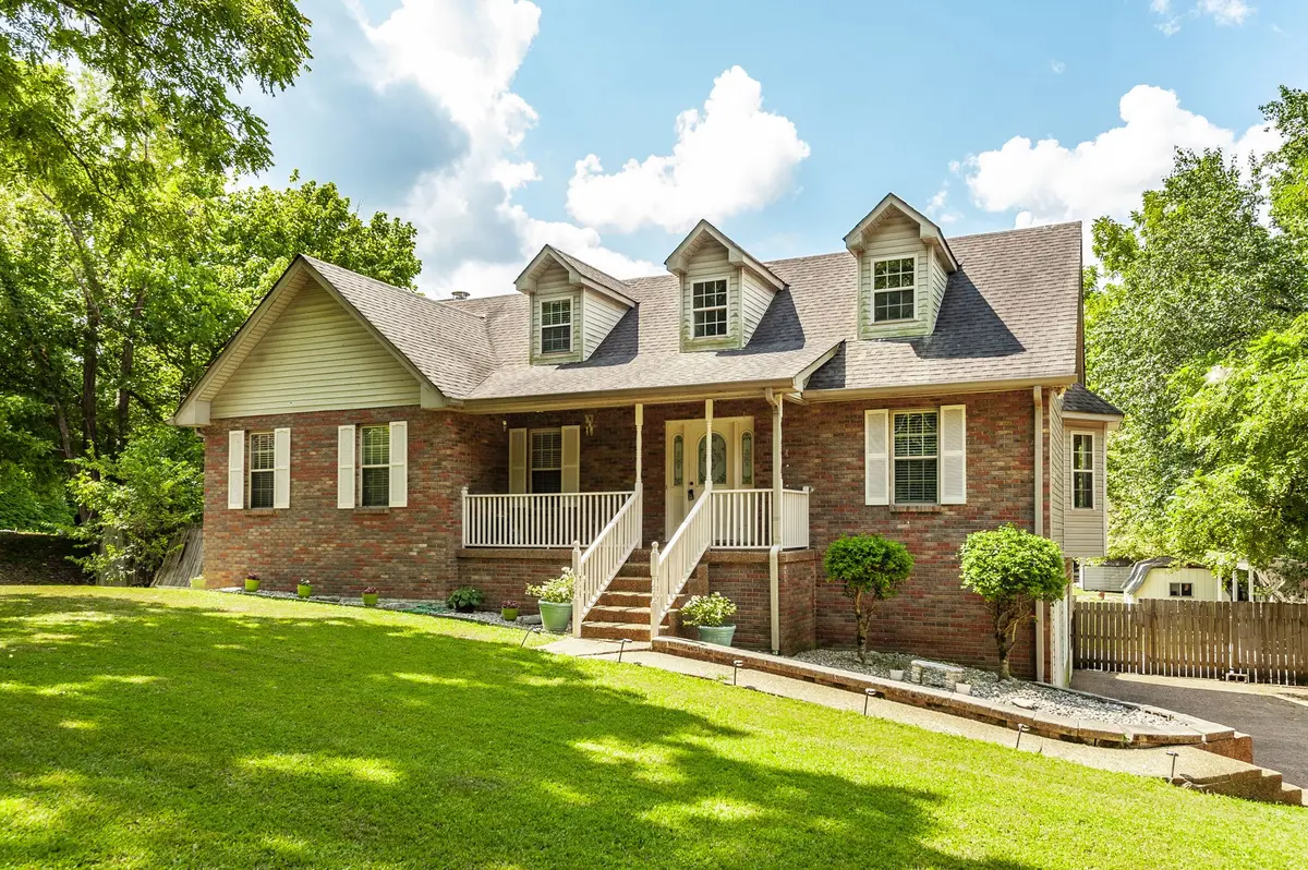 3538 Armstrong Rd, Springfield, TN 37172