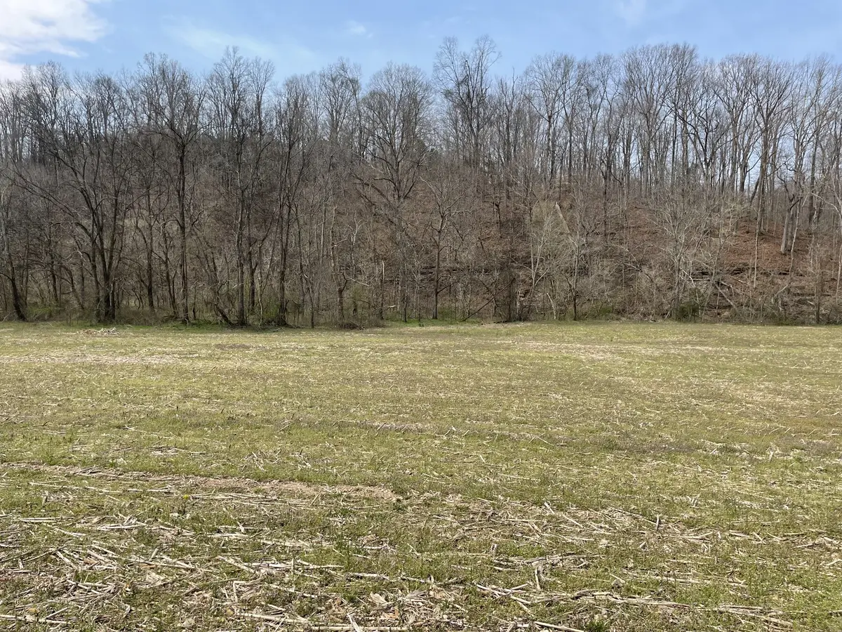 1535 Dutch Creek Rd, Westmoreland, TN 37186