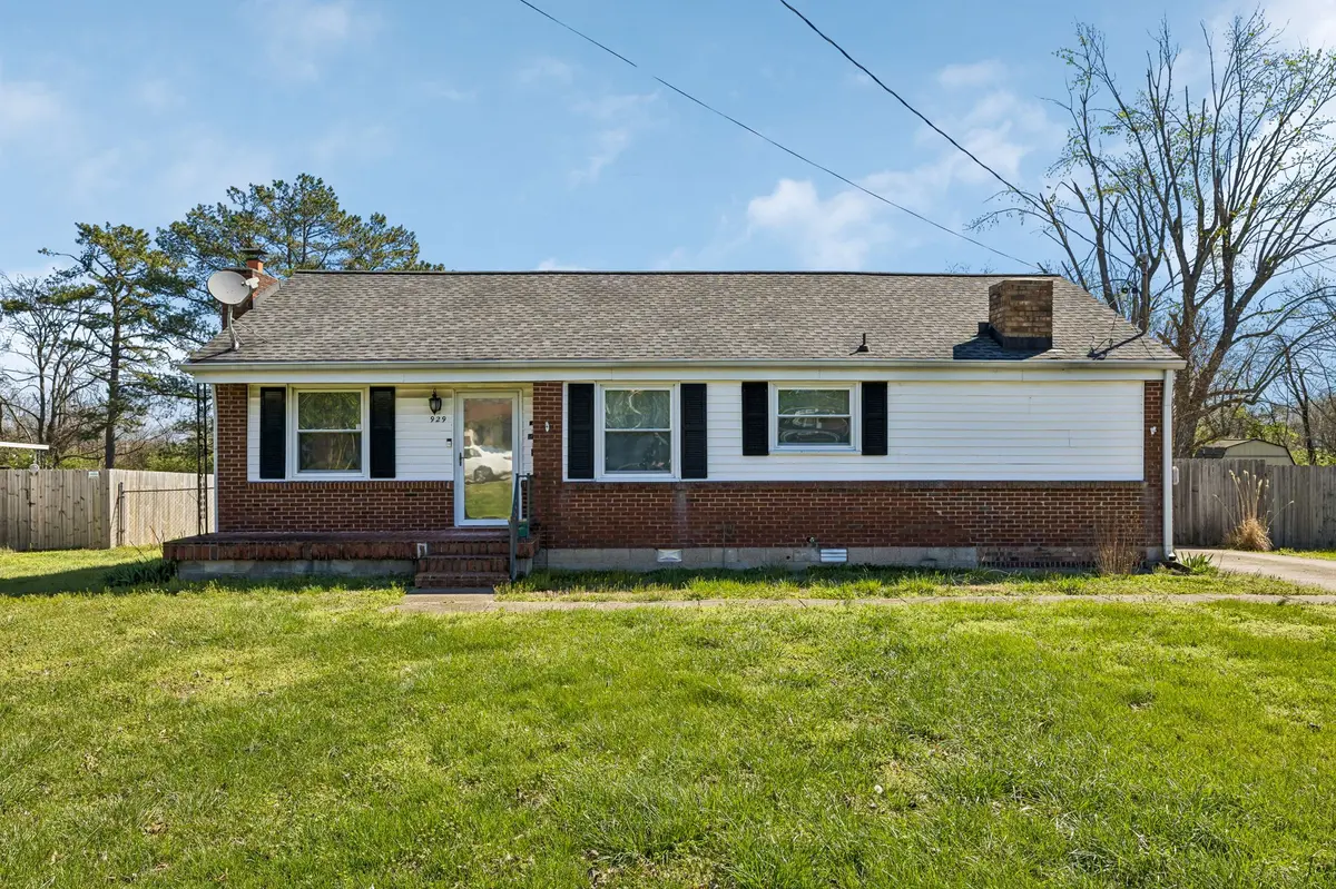 929 Lemont Dr, Nashville, TN 37216