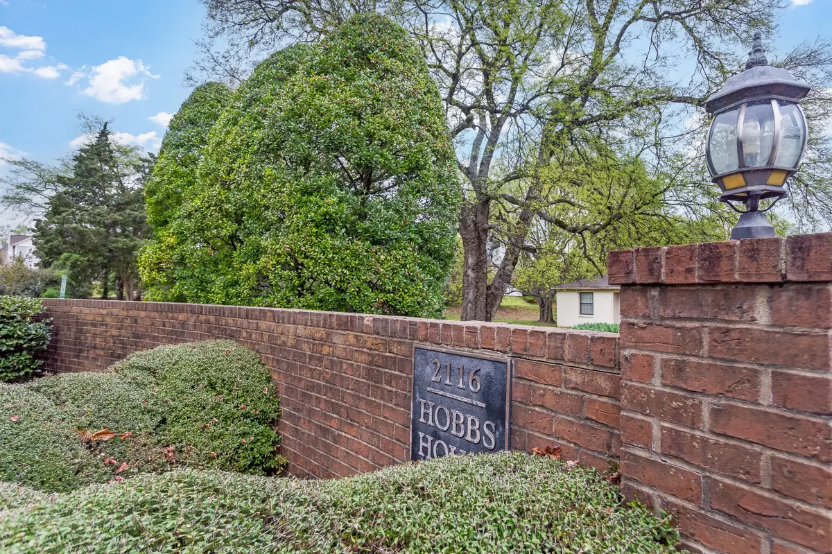 2116 Hobbs Rd #N3, Nashville, TN 37215