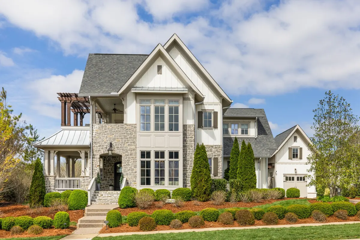 7000 Lanceleaf Dr, College Grove, TN 37046
