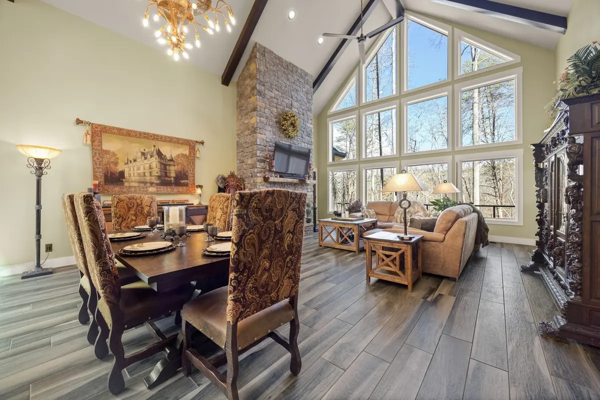 354 Mountain Farm Rd, Signal Mountain, TN 37377