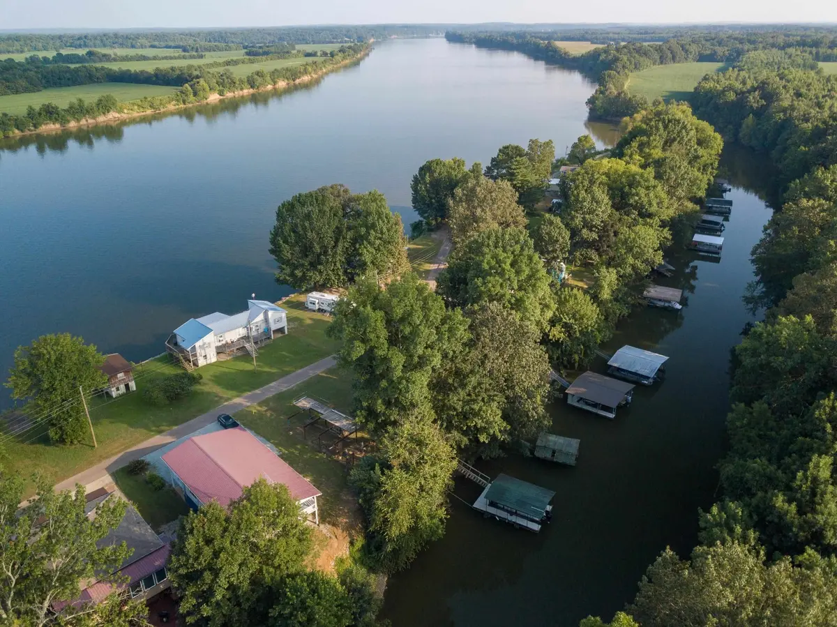 70 POINT WAY, Saltillo, TN 38370