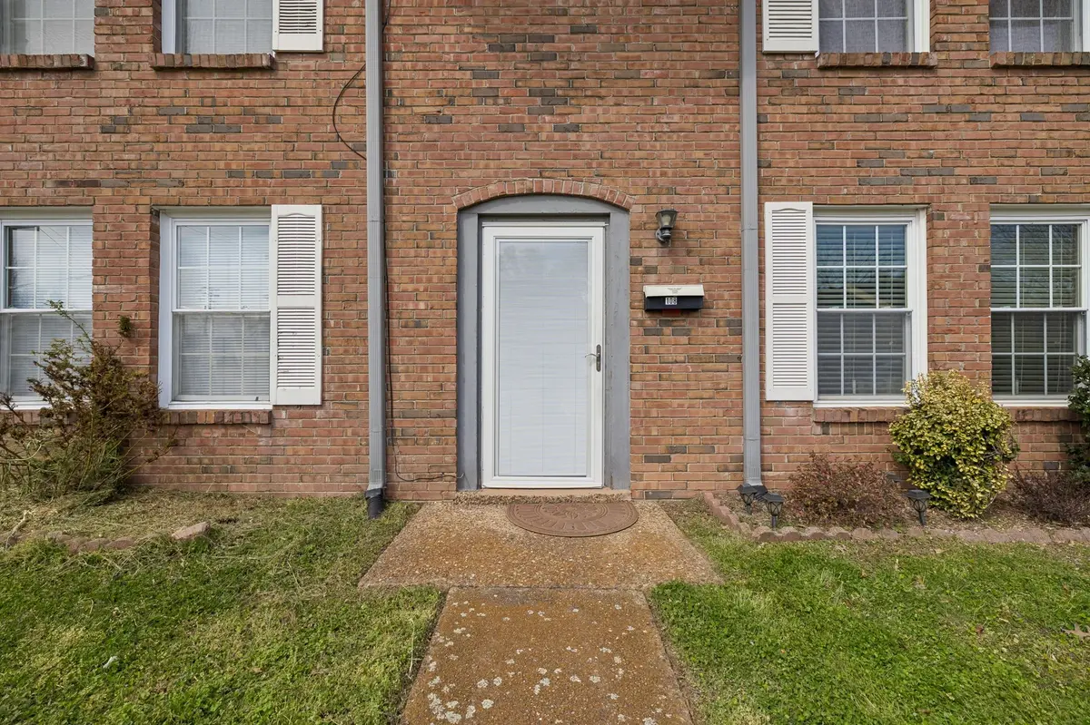 5510 Country Dr #108, Nashville, TN 37211