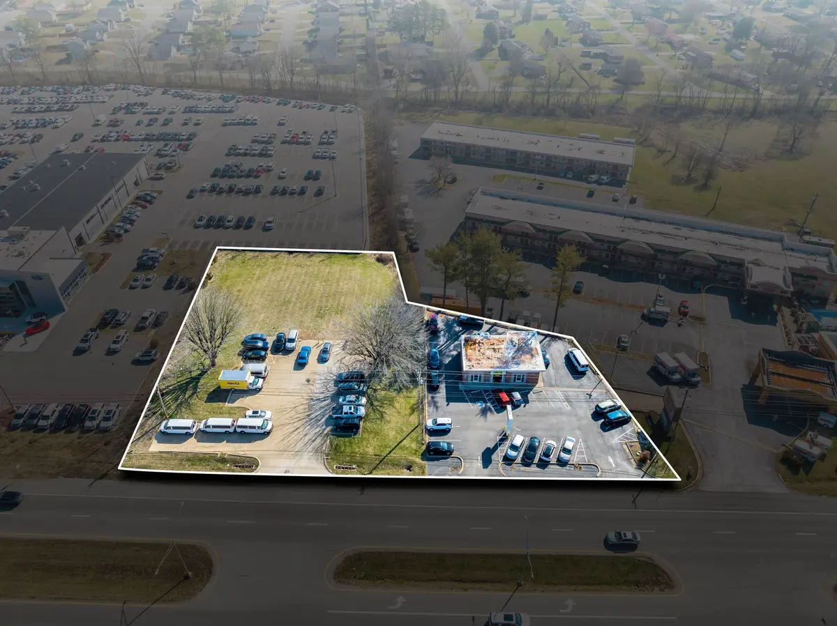 1210 Nashville Hwy, Columbia, TN 38401