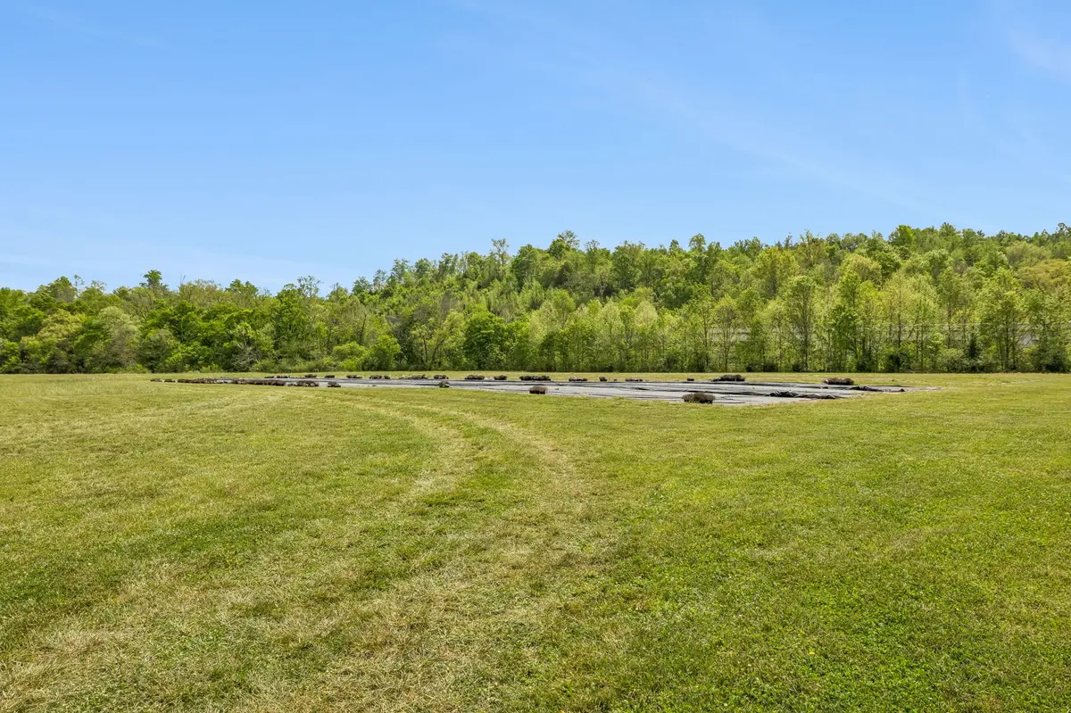 2461 Bodenham Rd, Pulaski, TN 38478