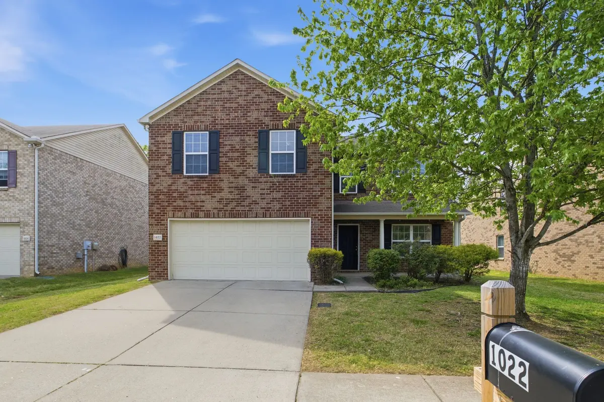 1022 Harmony Ln, Hendersonville, TN 37075