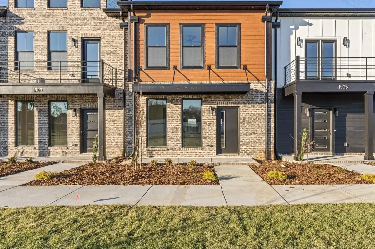1329 Rebecca Johns Dr, Murfreesboro, TN 37128