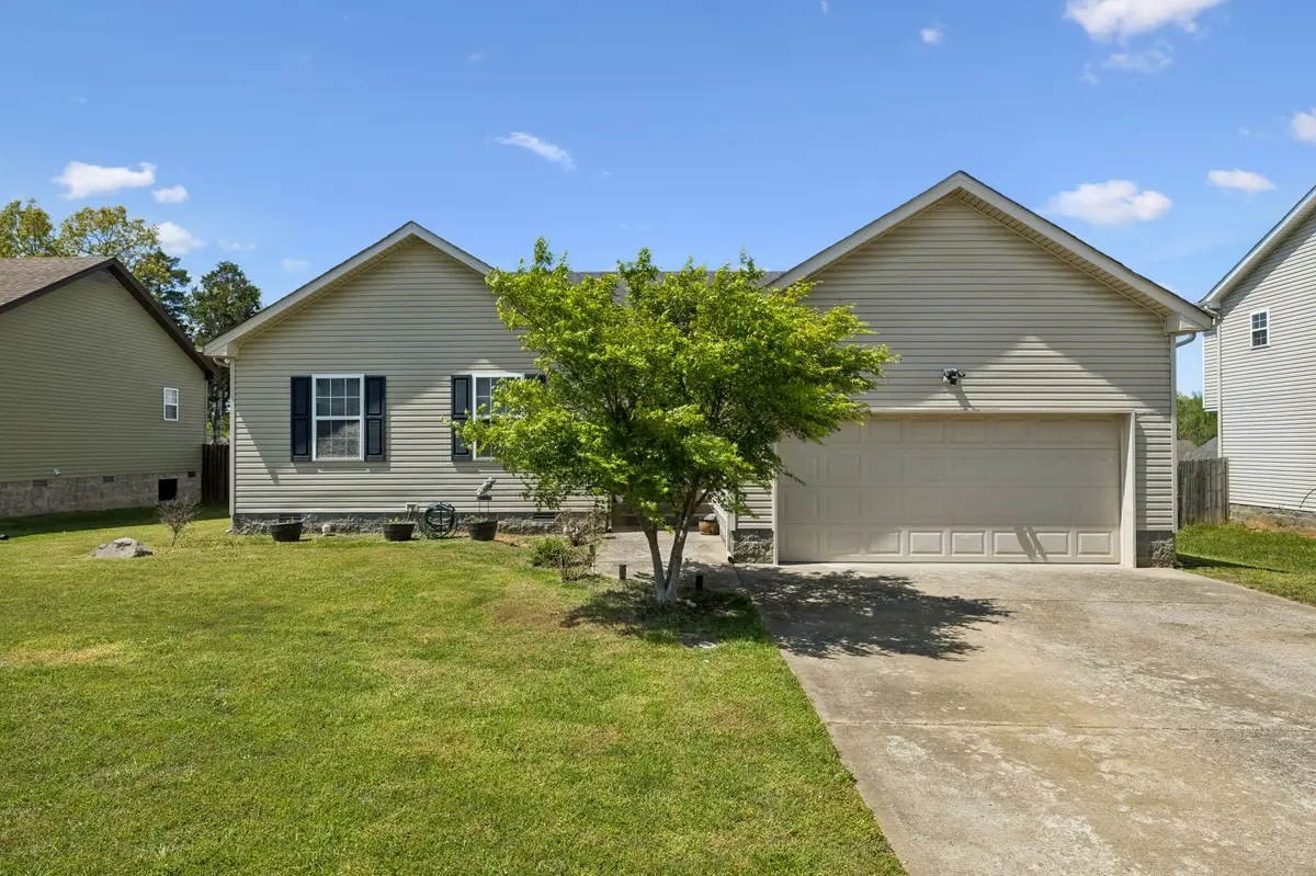 1388 Constitution Dr, Clarksville, TN 37042