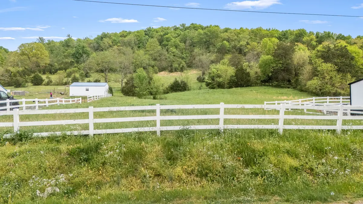 1036 Locke Creek Rd, Readyville, TN 37149