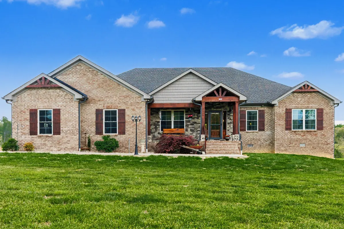 1560 Fairfield Rd, Westmoreland, TN 37186