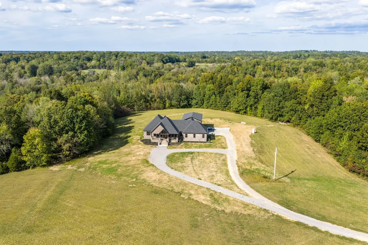 120 Hummingbird Meadows Rd, Palmyra, TN 37142