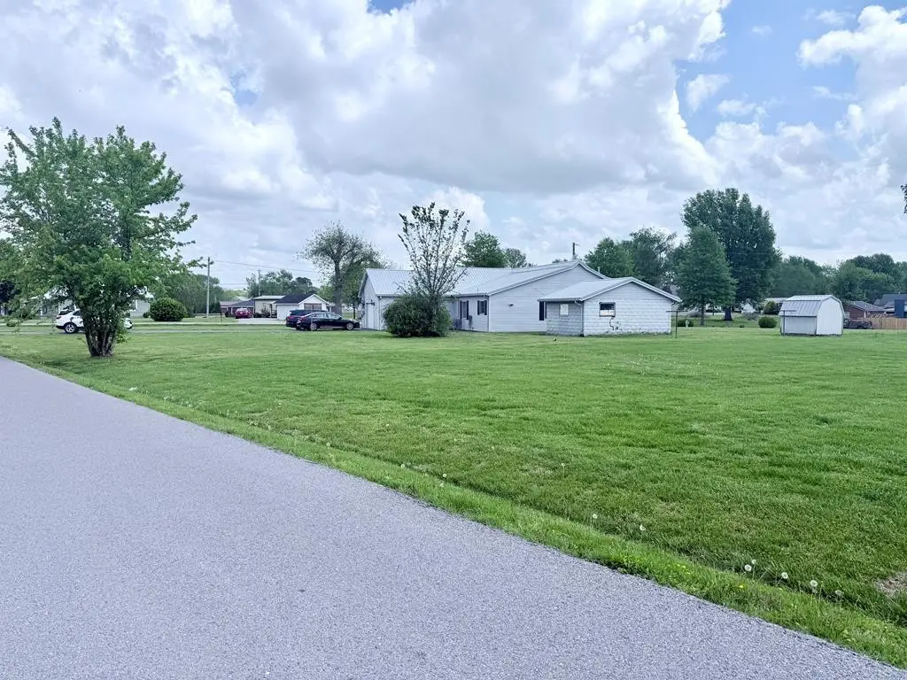 137 Dripping Springs St, Crofton, KY 42217