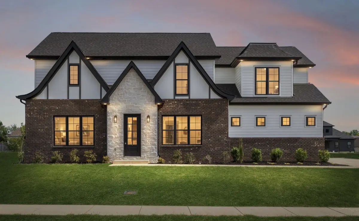 2457 Ellsworth Dr, Clarksville, TN 37043
