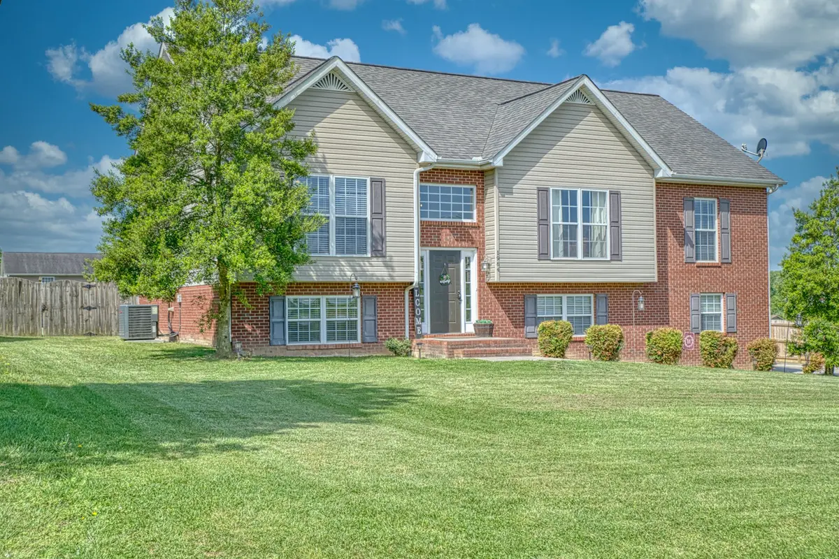1964 Clemmons Rd, Cookeville, TN 38501
