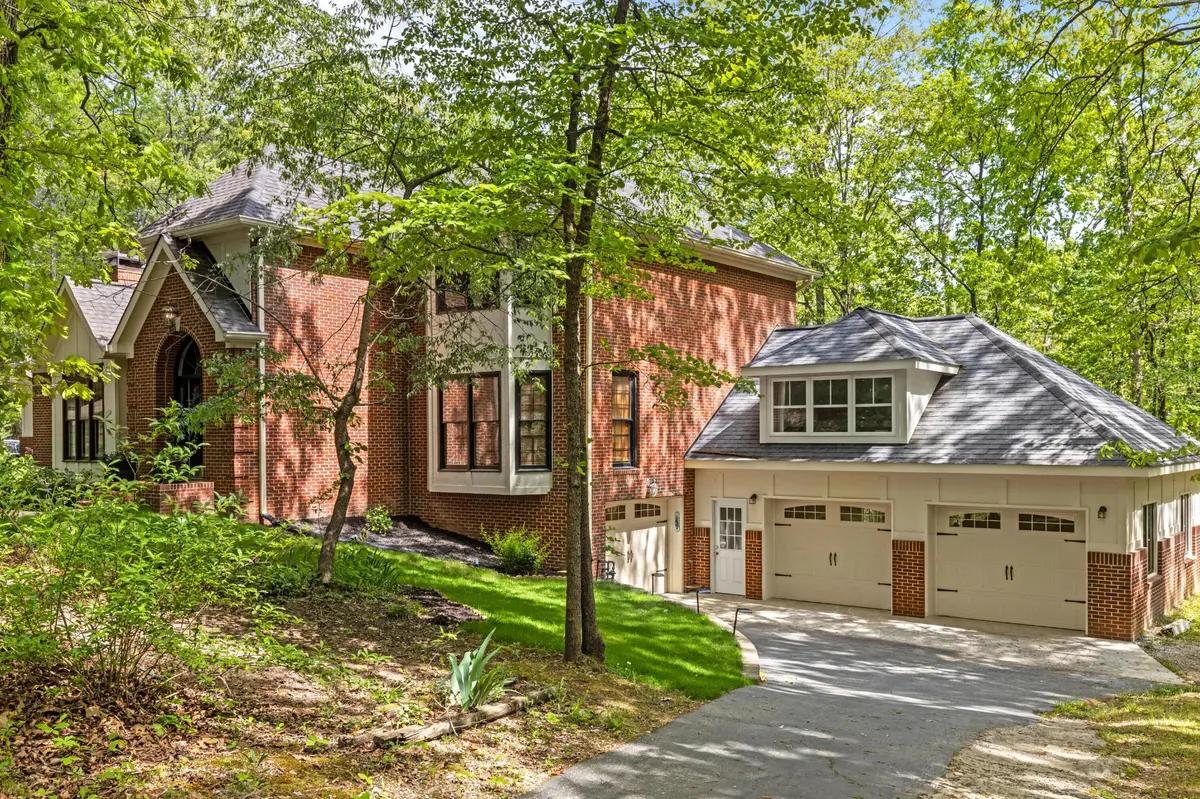 9030 Finney Point Drive, Ooltewah, TN 37363