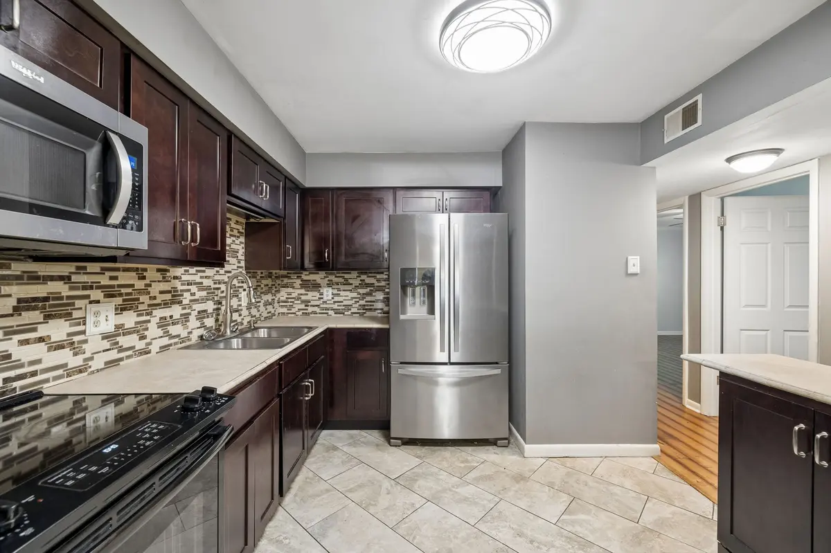 555 N DuPont Ave #D92, Madison, TN 37115