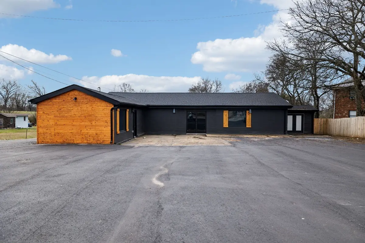 902 Carthage Hwy, Lebanon, TN 37087