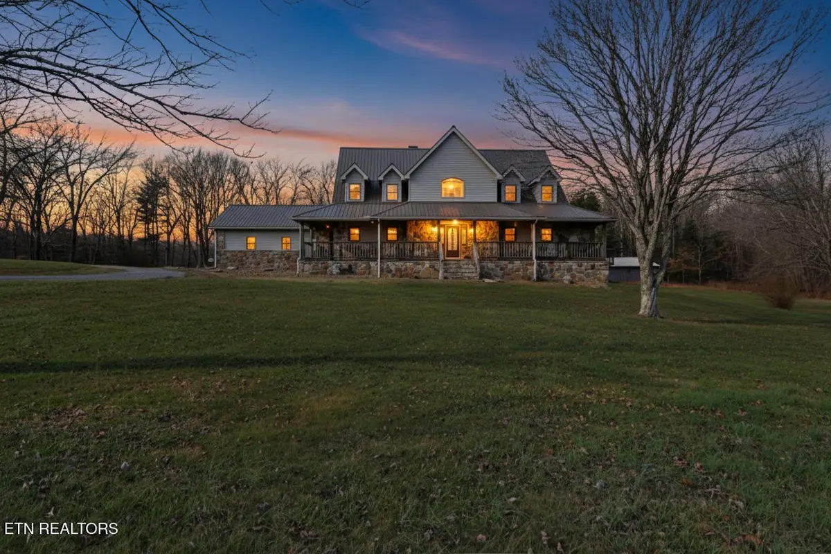 815 York Rd, Crossville, TN 38555