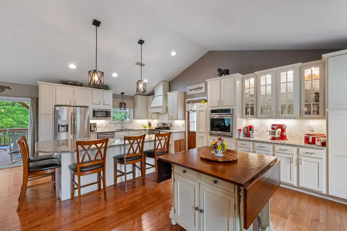 843 Percy Warner Blvd, Nashville, TN 37205
