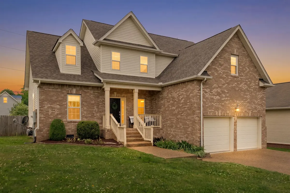 3992 Kristen St, Spring Hill, TN 37174