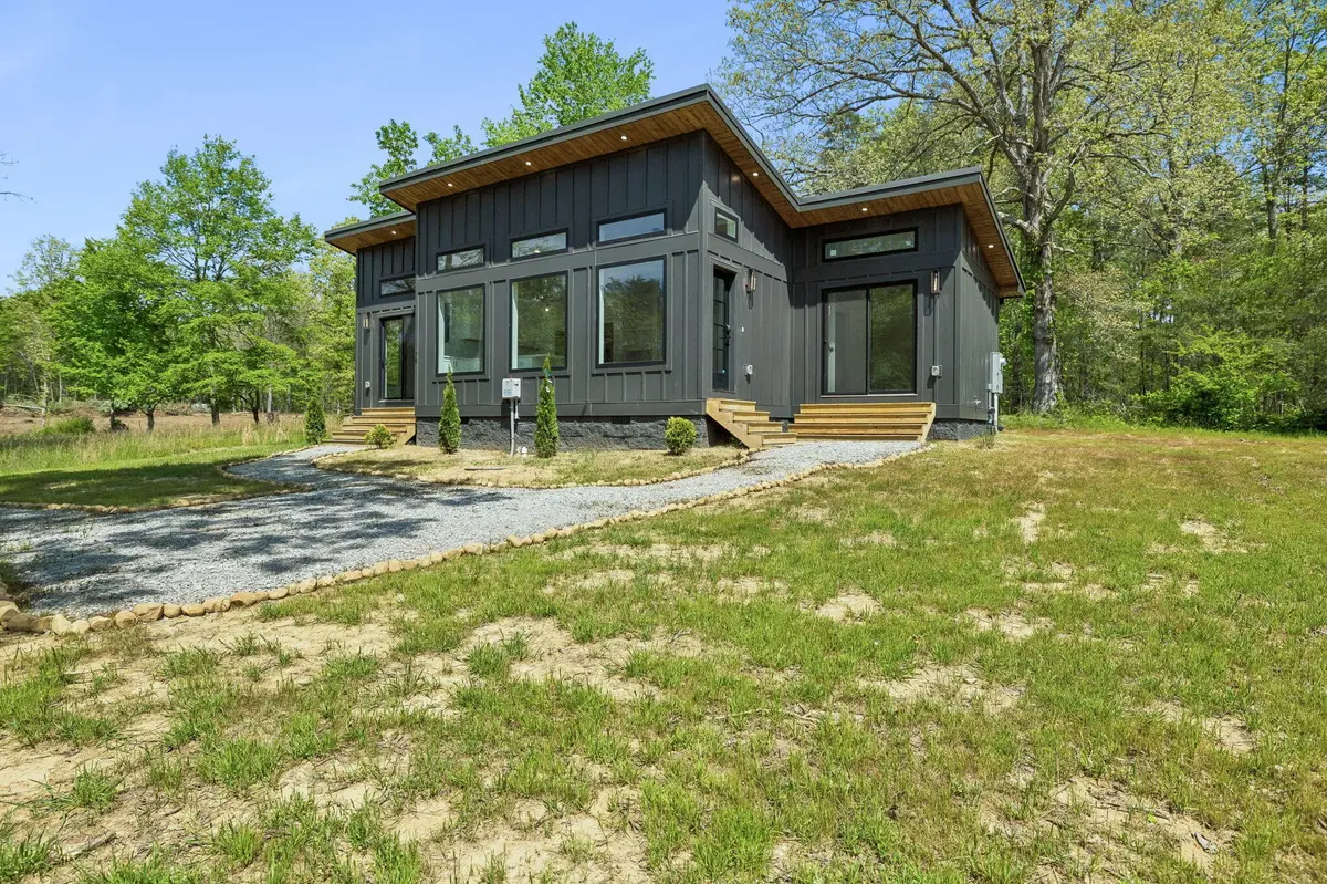 78 Dwellings Drive, Tracy City, TN 37387