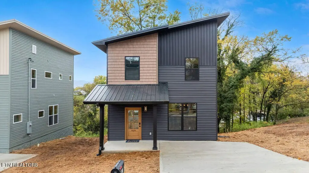 919 Turner St, Knoxville, TN 37917