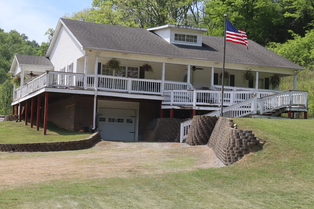 341 Pumpkin Hollow Rd, Liberty, TN 37095