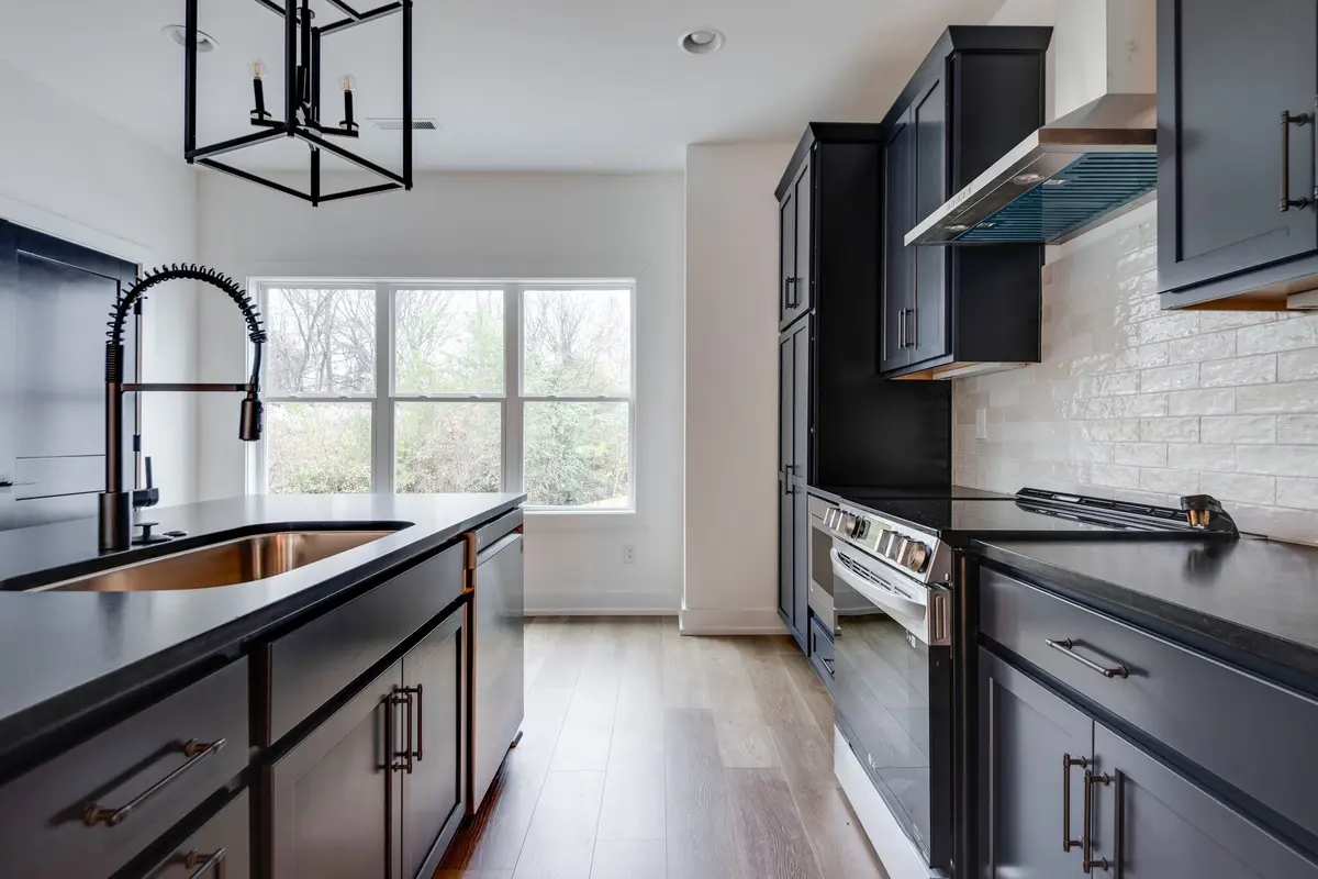 862 W Sharpe Ave #4, Nashville, TN 37206