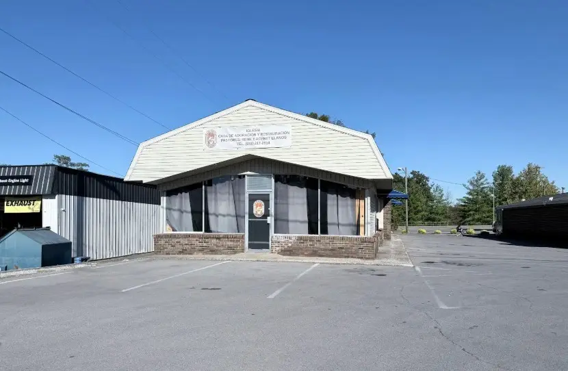 2518 Fort Campbell Blvd, Hopkinsville, KY 42240