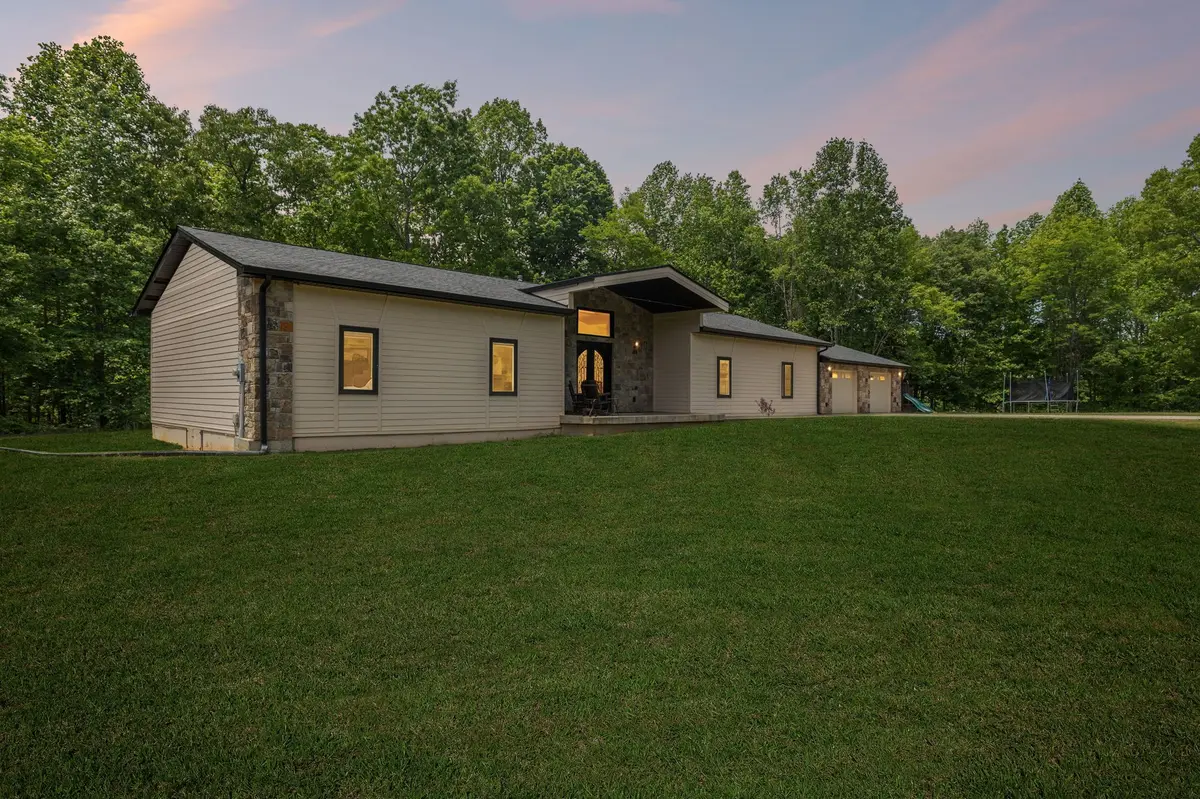 1500 Jackson Point Rd, Sewanee, TN 37375
