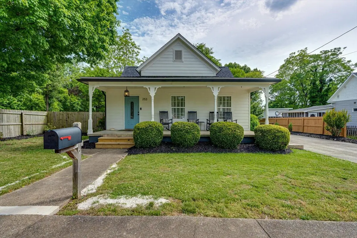 253 18th Street #NW, Cleveland, TN 37311