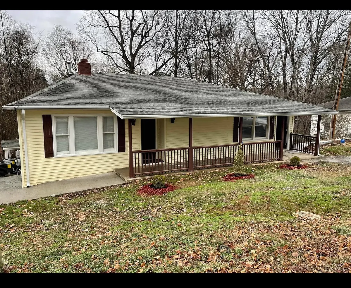 428 Shelby St, Clarksville, TN 37042