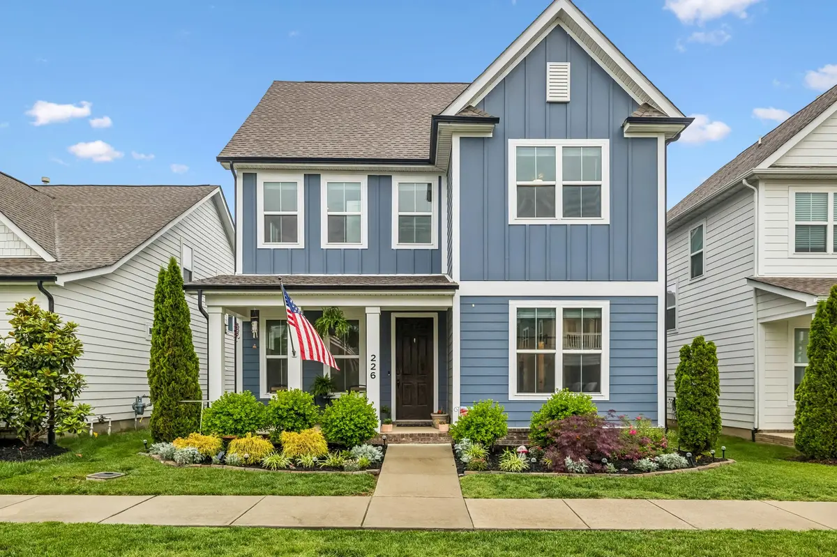 226 Southmen Ln, Spring Hill, TN 37174