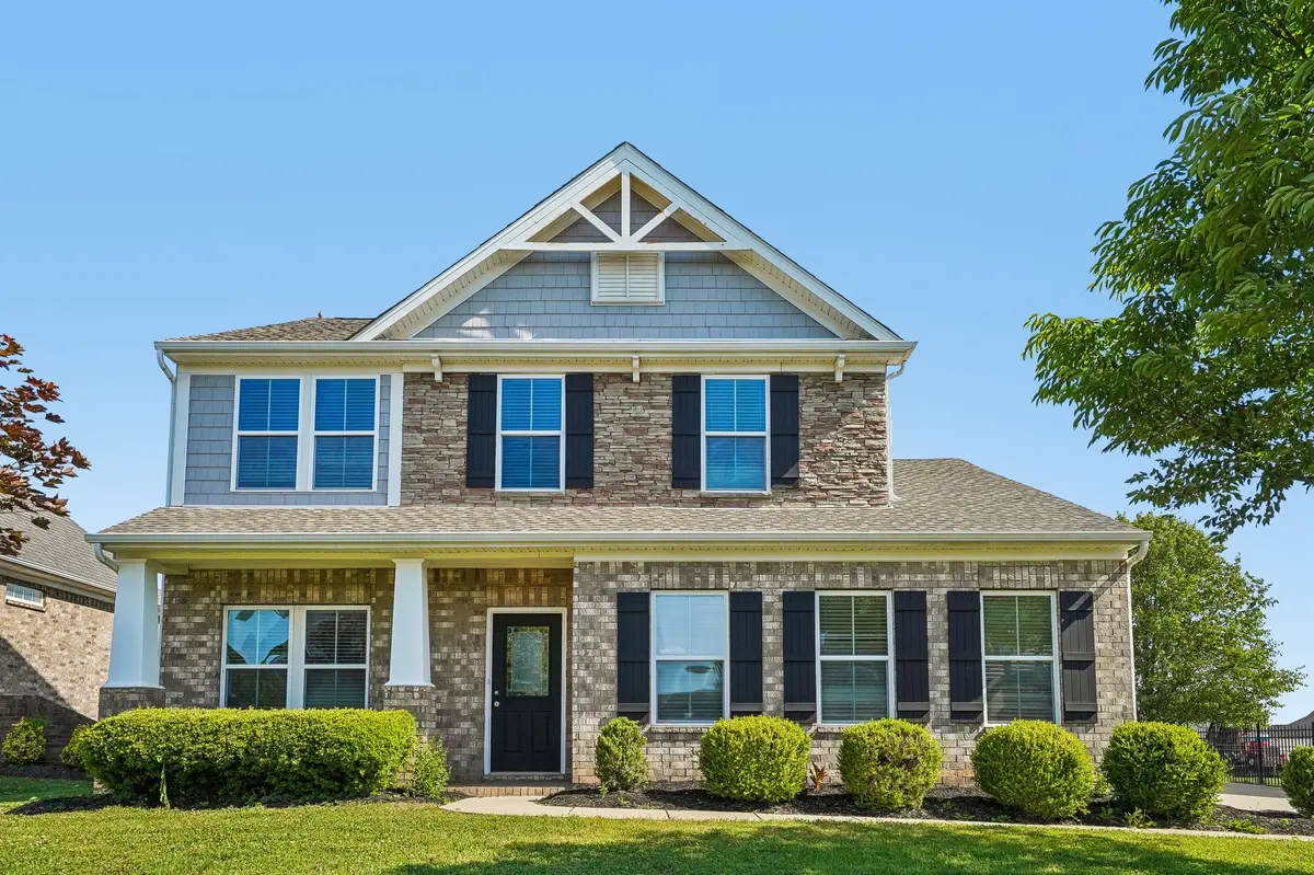 1713 Muirwood Blvd, Murfreesboro, TN 37128