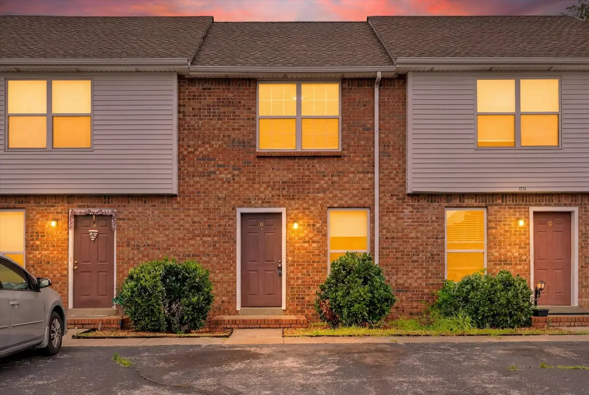 1531 E Knollwood Cir, Clarksville, TN 37043