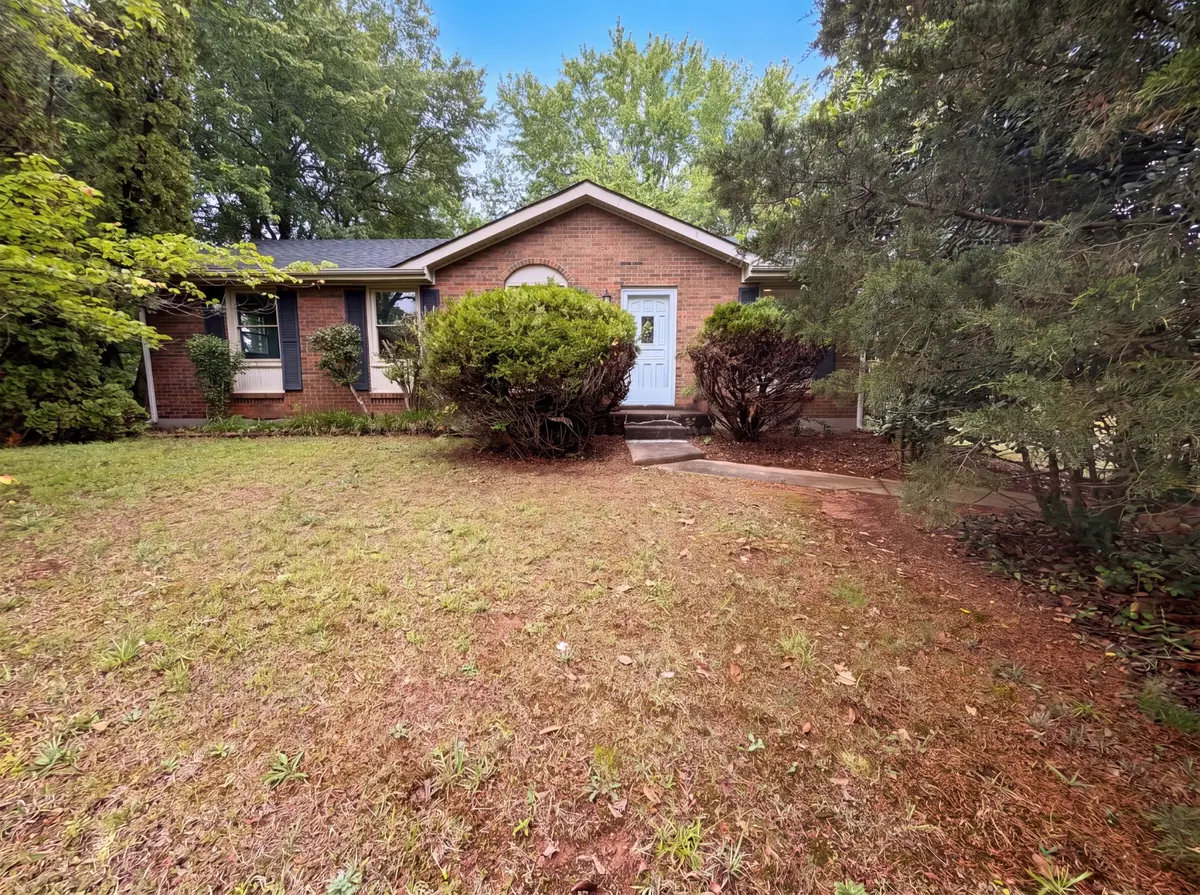 587 Lafayette Rd, Clarksville, TN 37042