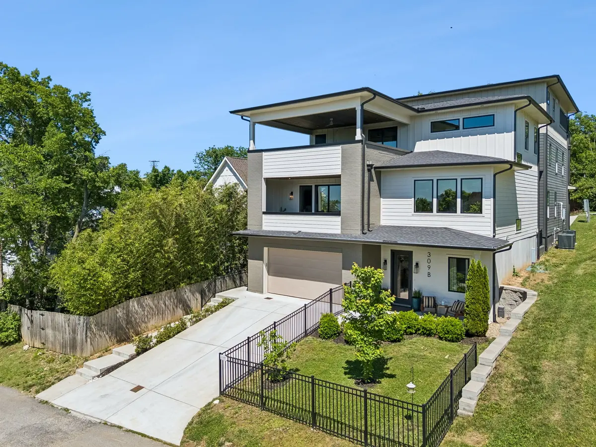 309B 35th Ave #N, Nashville, TN 37209