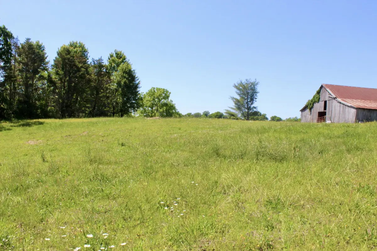 0 Hall Rd, Greenbrier, TN 37073