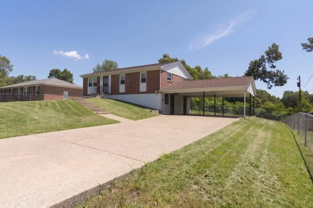 505 Galvin Dr, Clarksville, TN 37042